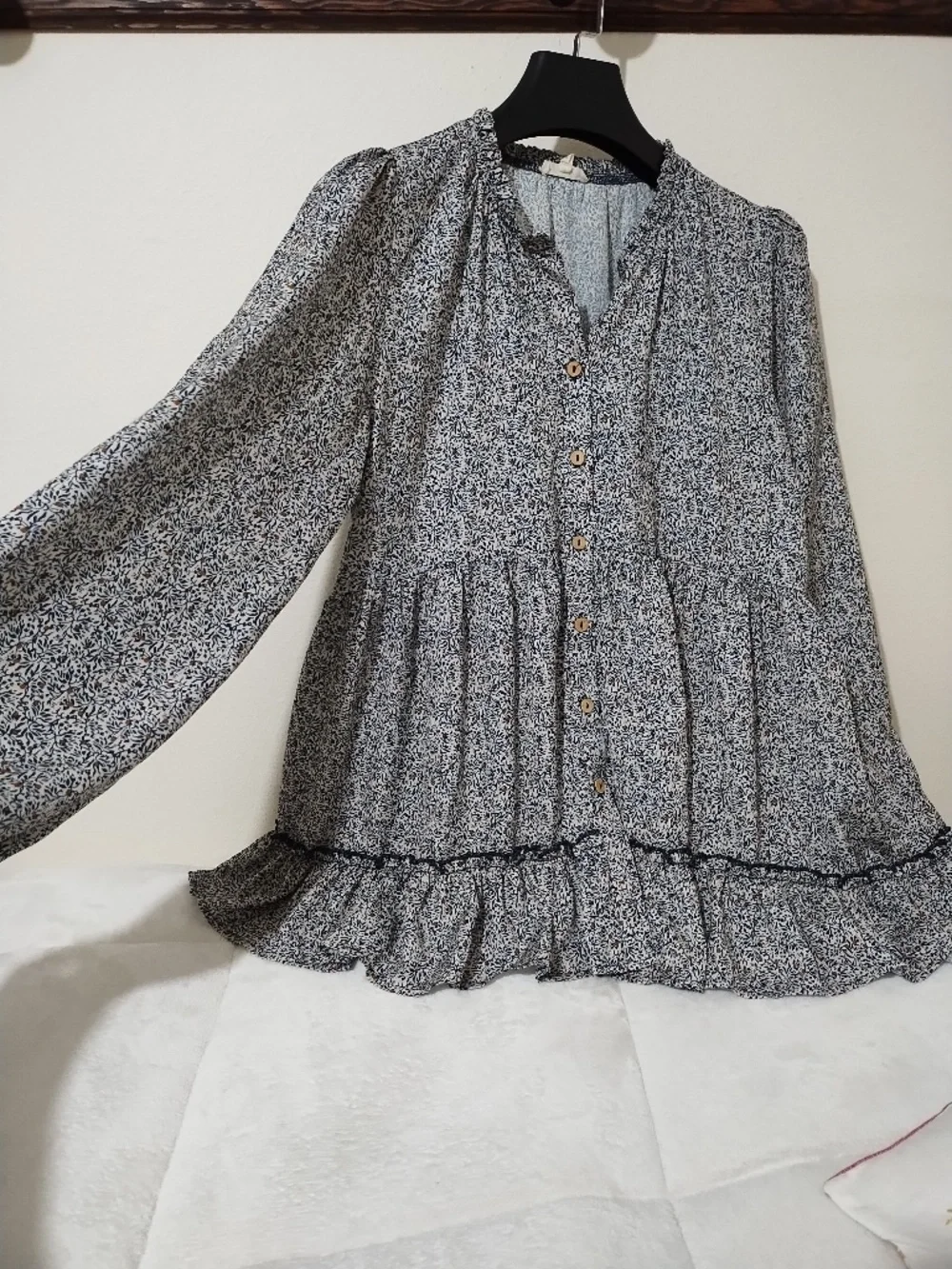 Easel Los Angels Tunic Size L - Picture 3 of 7